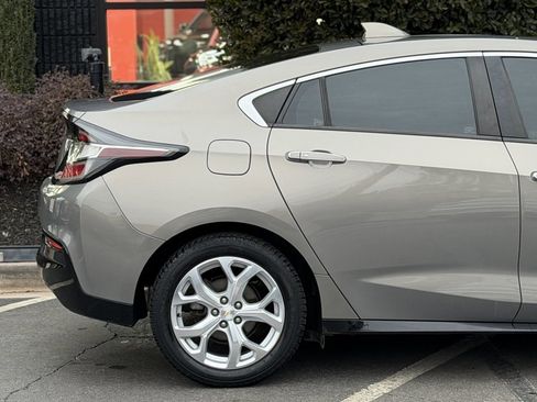 Used 2017 Chevrolet Volt Premier w/ Driver Confidence II Package image 22
