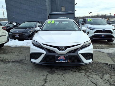 Certified 2023 Toyota Camry SE image 2