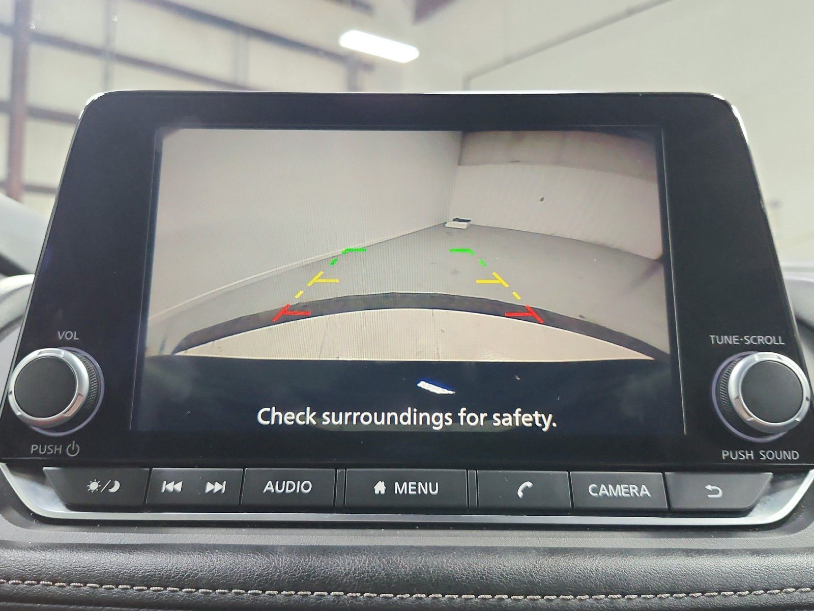 Used 2025 Nissan Rogue SV FWD image 15