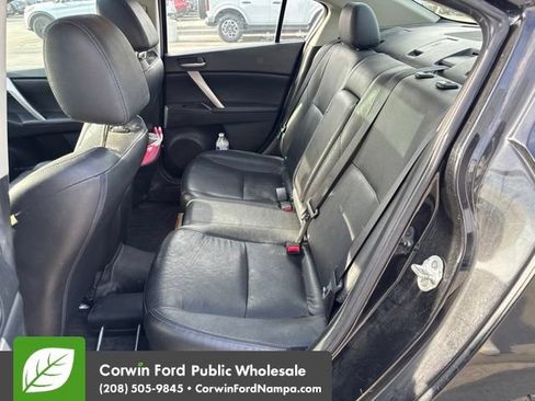 Used 2011 MAZDA MAZDA3 s Grand Touring w/ Tech Pkg FWD image 11