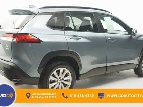 Used 2022 Toyota Corolla Cross LE image 6