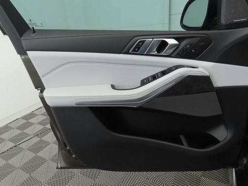 Certified 2024 BMW X5 xDrive40i w/ Premium Package image 24