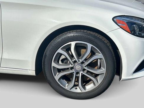 Used 2015 Mercedes-Benz C 300 4MATIC Sedan image 9