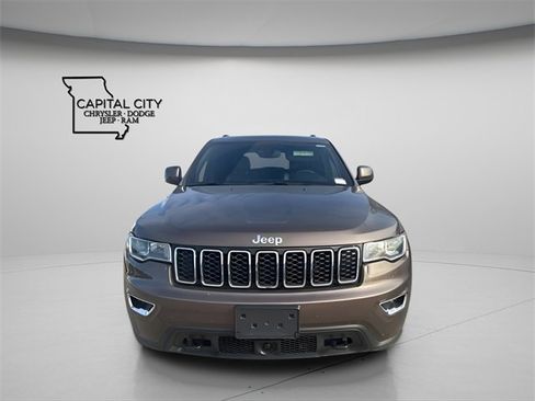 Used 2020 Jeep Grand Cherokee Laredo w/ Quick Order Package 2BN North image 3