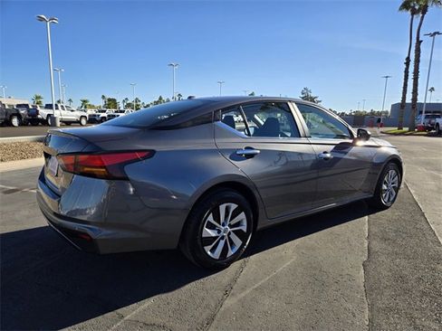 Used 2025 Nissan Altima 2.5 S image 4
