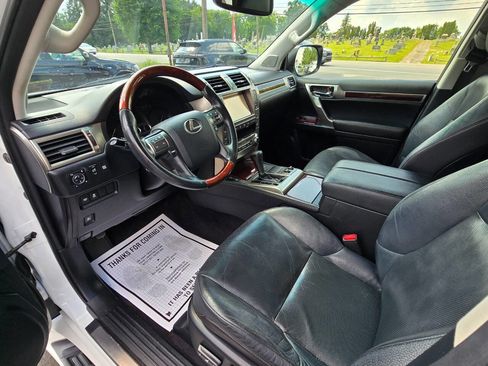 Used 2015 Lexus GX 460 w/ Premium Package image 14