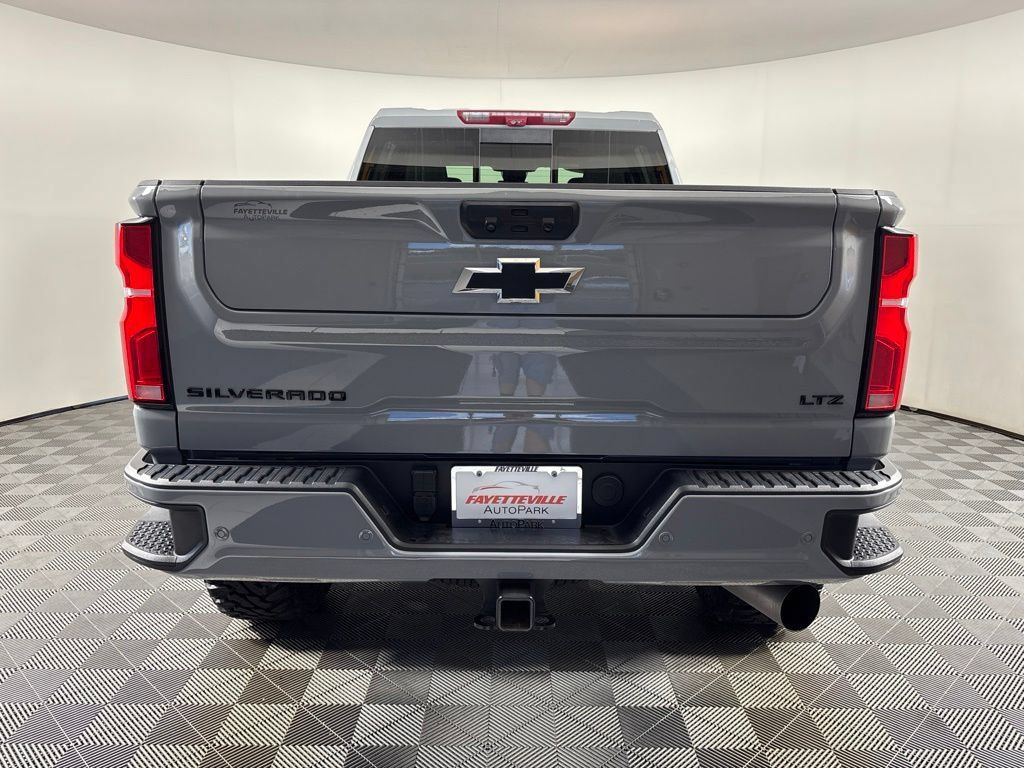 Used 2024 Chevrolet Silverado 2500 LTZ w/ LTZ Plus Package AWD/4WD image 13