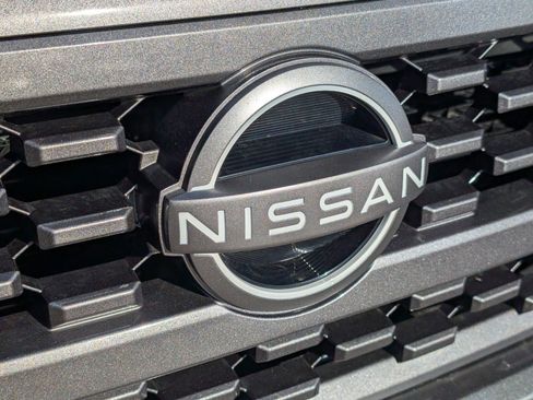 Certified 2025 Nissan Frontier SV image 14