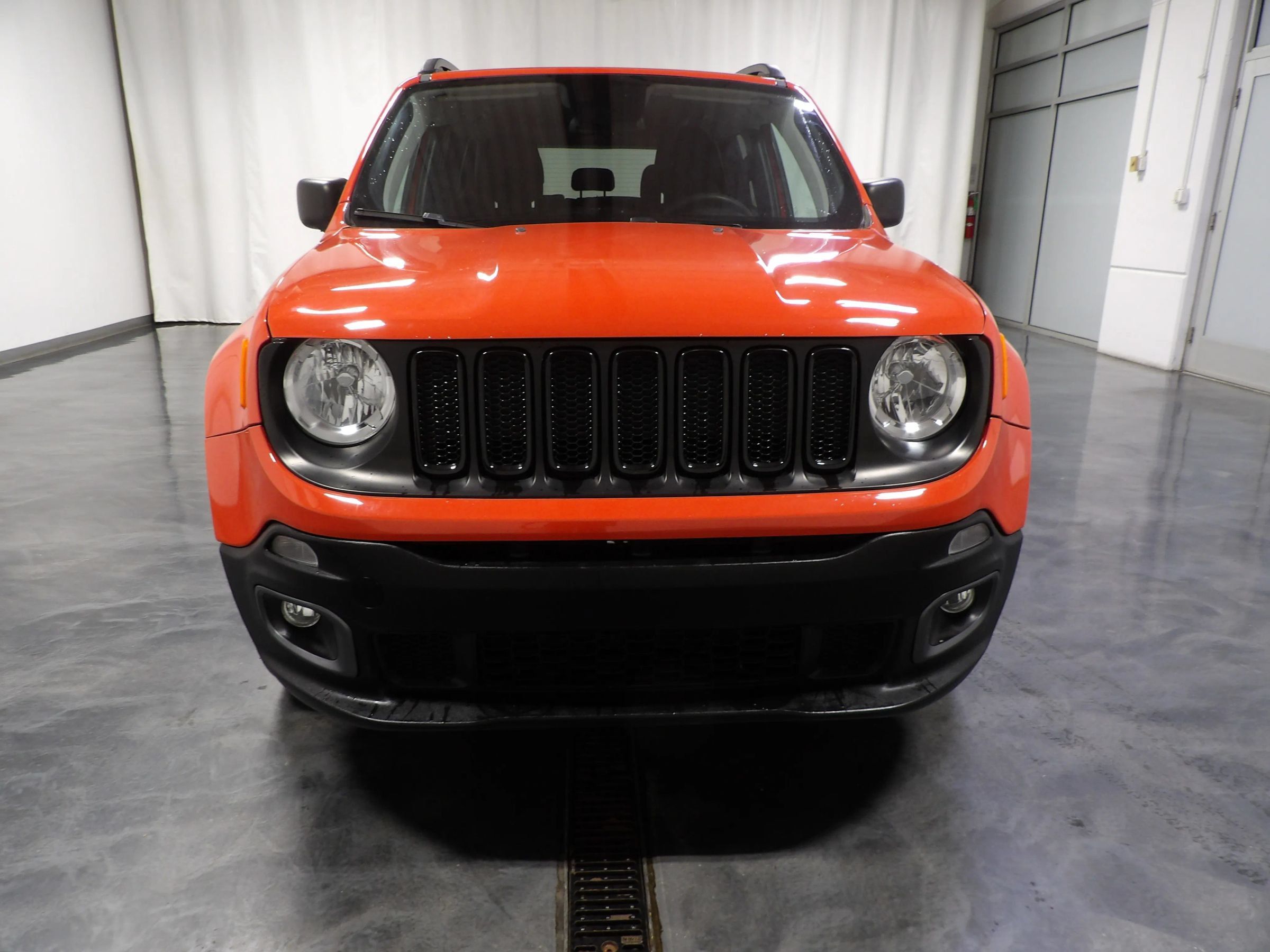 Used 2018 Jeep Renegade Sport w/ Power & Air Group AWD/4WD image 2