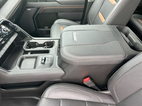Used 2024 GMC Sierra 2500 AT4 w/ AT4 Premium Plus Package AWD/4WD image 21