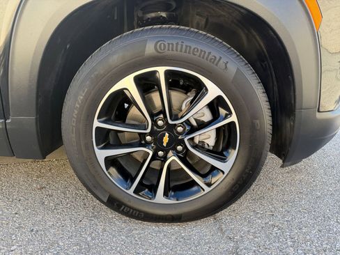 Used 2025 Chevrolet TrailBlazer LT FWD image 29