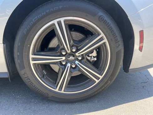 Used 2025 Ford Mustang Premium RWD image 4