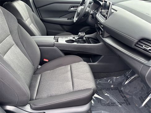 New 2026 Nissan Rogue SV image 8