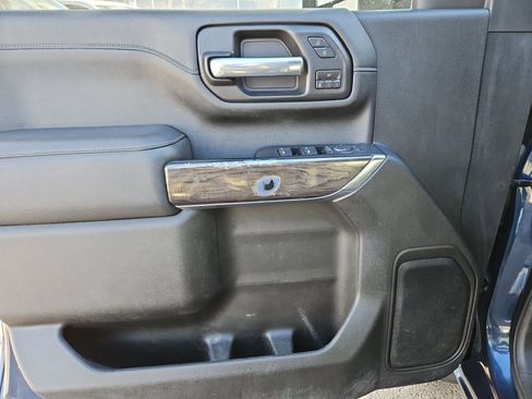 Used 2021 Chevrolet Silverado 2500 LTZ w/ Z71 Off-Road Package image 12