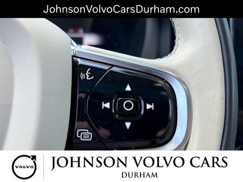 Used 2023 Volvo XC60 B5 Plus w/ Climate Package AWD/4WD image 18