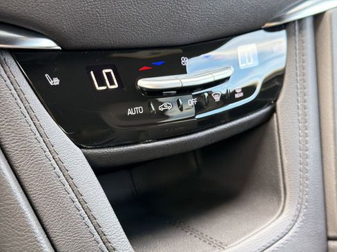 New 2026 Cadillac XT5 Luxury w/ LPO, Floor Liner Package AWD/4WD image 18