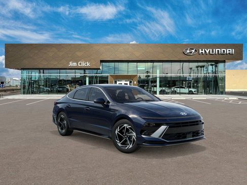 New 2026 Hyundai Sonata SEL FWD image 2