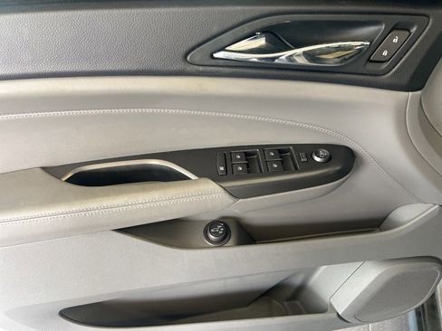 Used 2012 Cadillac SRX Luxury FWD image 9