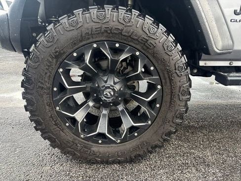 Used 2020 Jeep Gladiator Sport w/ Quick Order Package 24S AWD/4WD image 5