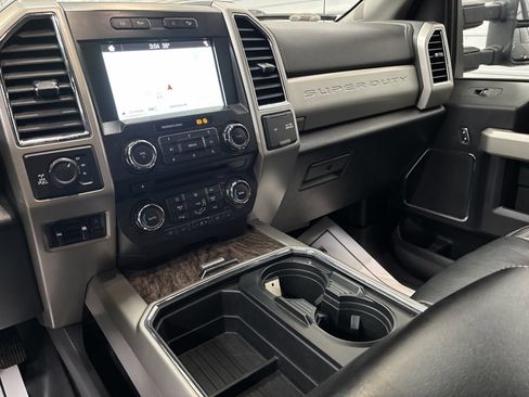 Used 2018 Ford F250 Lariat w/ Lariat Ultimate Package image 20