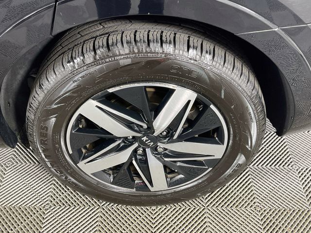 Used 2021 Kia Sorento S w/ Panoramic Sunroof Package FWD image 33