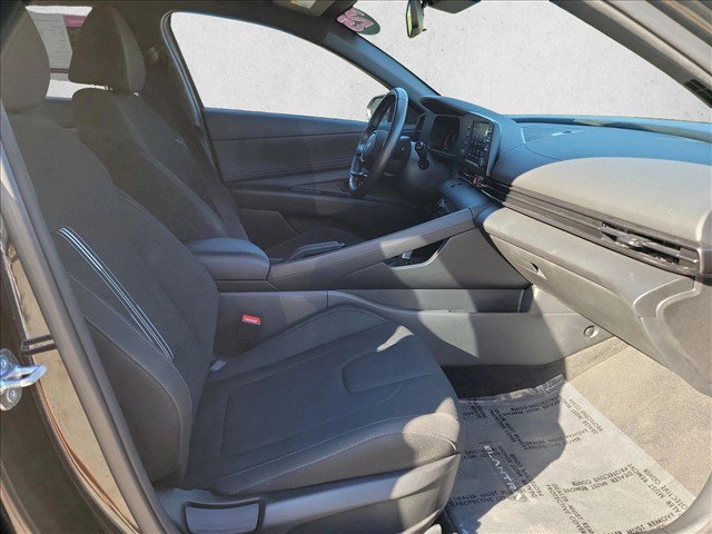 Used 2025 Hyundai Elantra Sport w/ Cargo Package FWD image 25