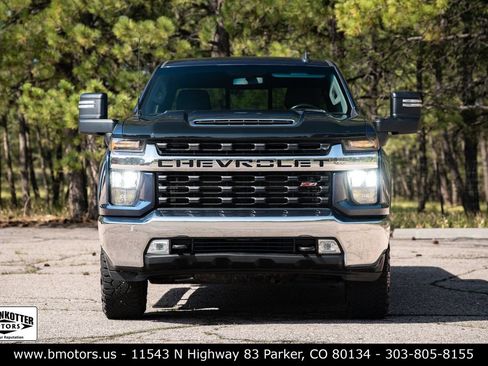 Used 2021 Chevrolet Silverado 3500 LT w/ Convenience Package AWD/4WD image 2