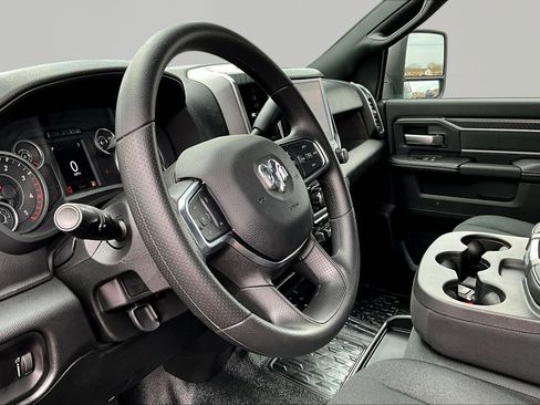 New 2026 RAM 3500 Big Horn AWD/4WD image 16