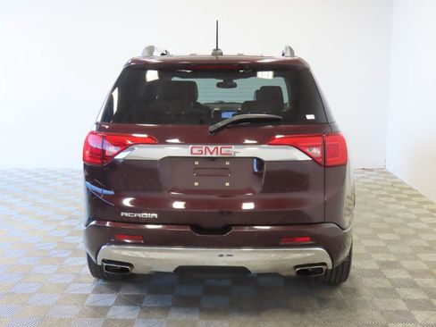 Used 2018 GMC Acadia Denali w/ Technology Package FWD image 4