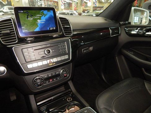 Used 2019 Mercedes-Benz GLS 450 4MATIC w/ Premium 1 Package image 23