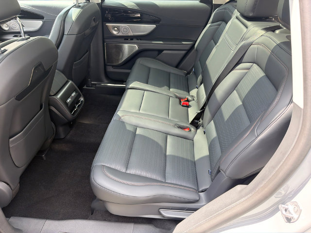 New 2026 Lincoln Nautilus Reserve AWD/4WD image 21