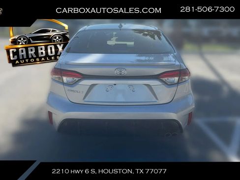 Used 2022 Toyota Corolla SE FWD image 4