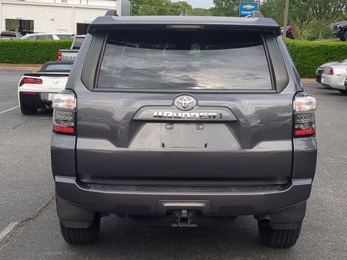 Used 2022 Toyota 4Runner SR5 RWD image 9