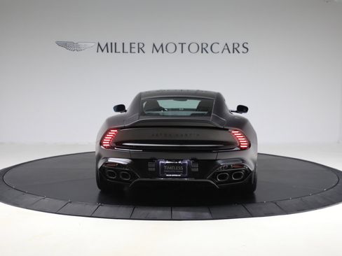 Used 2025 Aston Martin Vanquish image 6