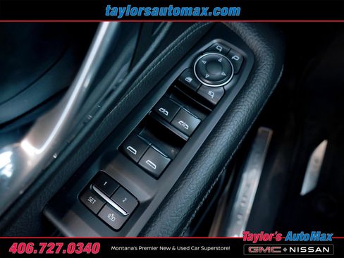 Used 2023 GMC Yukon Denali AWD/4WD image 36