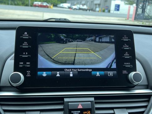 Used 2022 Honda Accord EX-L image 32