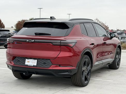 New 2026 Chevrolet Equinox EV RS FWD image 4