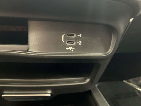 New 2026 Chrysler Pacifica Select image 31