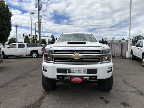 Used 2017 Chevrolet Silverado 3500 High Country w/ Duramax Plus Package AWD/4WD image 8