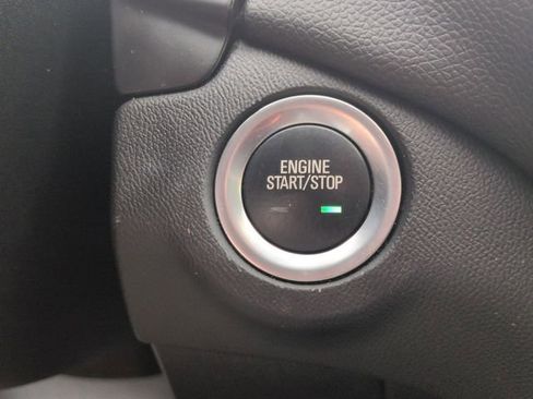 Used 2019 Chevrolet Equinox LT FWD image 19