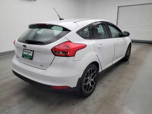 Used 2018 Ford Focus SEL w/ Cold Weather Package FWD image 9