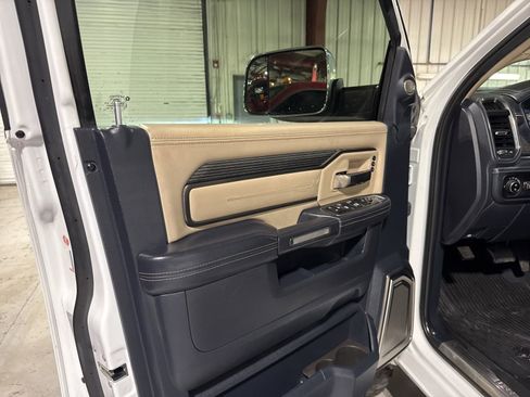 Used 2019 RAM 2500 Limited image 14