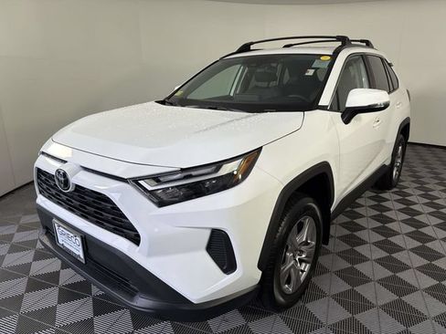 Used 2025 Toyota RAV4 XLE w/ Convenience Package AWD/4WD image 8