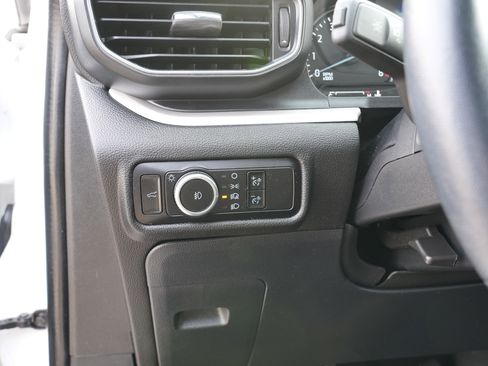 Used 2023 Ford Explorer XLT w/ Equipment Group 202A image 18