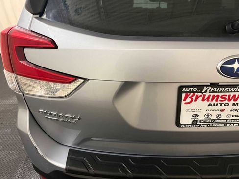 Used 2020 Subaru Forester Premium image 17