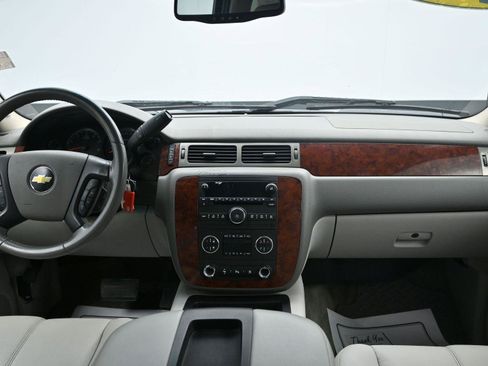 Used 2010 Chevrolet Silverado 1500 LTZ w/ Convenience Package image 12