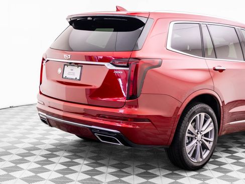 Certified 2025 Cadillac XT6 Premium Luxury w/ Platinum Package AWD/4WD image 40
