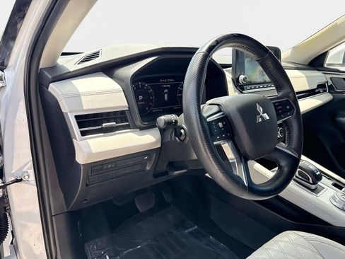 Used 2023 Mitsubishi Outlander SEL FWD image 20