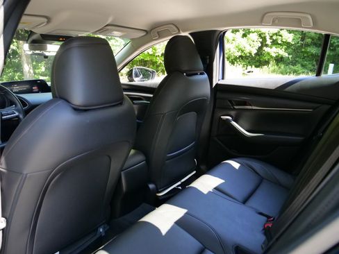 Used 2021 MAZDA MAZDA3 s FWD image 23