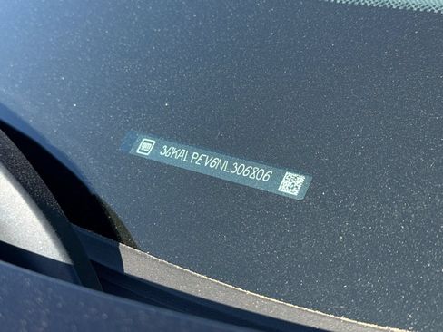 Used 2022 GMC Terrain SLT FWD image 27